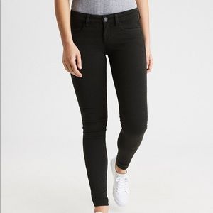 AMERICAN EAGLE BLACK SUPER STRETCH JEGGING